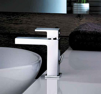 Смеситель для раковины Paini Dax-R 84CR211RKM хром