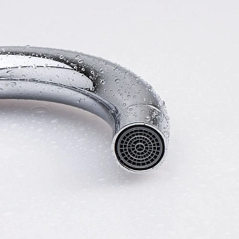 Смеситель для кухни Maxonor MN4624 поворотный излив хром