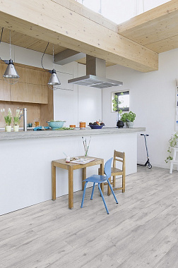 Ламинат Quick-Step Impressive Ultra Дуб реставрированный светло-серый IMU1861 1380х190х12мм 33 класс 1,311кв.м