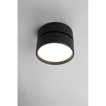 Светильник точечный накладной Omnilux Lenno OML-101319-18 18Вт LED