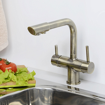 Смеситель для кухни WASSERKRAFT A8037 поворотный излив светлая бронза