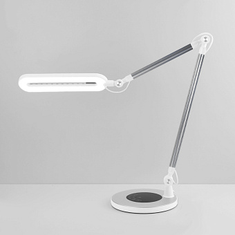 Настольная лампа Eurosvet Modern 80420/1 серебристый 10Вт LED