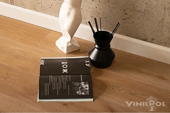 Виниловый ламинат Viniliam Дуб Верона 7898 -EIR 1220х228х5мм 43 класс 2,5кв.м