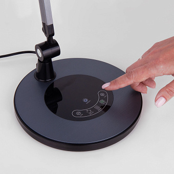 Настольная лампа Eurosvet Modern 80420/1 графит 10Вт LED