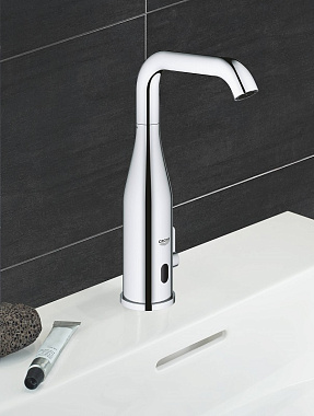 Смеситель для раковины GROHE Essence Е 36444000 хром