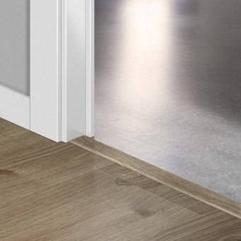 Порог Quick-Step 2000х45х8мм Дуб коттедж серо-коричневый QSVINCP40026