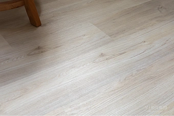 Виниловый ламинат Vinilam Дуб Реген 44650\g 1228х188х2,5мм 43 класс 4,16кв.м