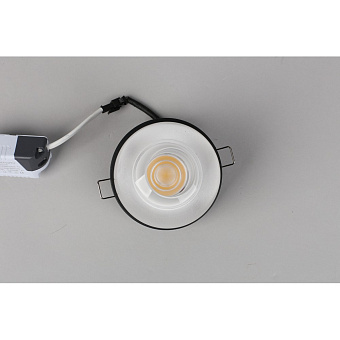 Светильник точечный встраиваемый Omnilux Mantova OML-103019-08 8Вт LED