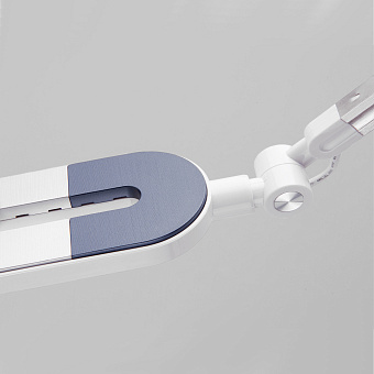 Настольная лампа Eurosvet Modern 80420/1 серебристый 10Вт LED