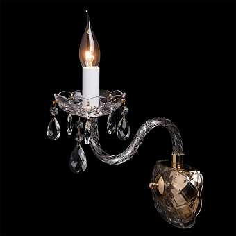 Светильник настенный MW-light Каролина 367023001 60Вт E14