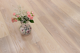 Паркетная доска Upofloor AMBIENT ясень GRAND OYSTER WHITE 10313136A2190112 2000х138х14мм 2,2кв.м 1-полосная